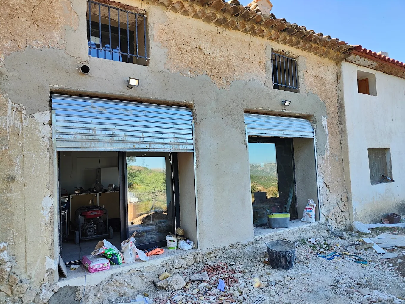 Instalación de paneles fotovoltaicos en Calasparra